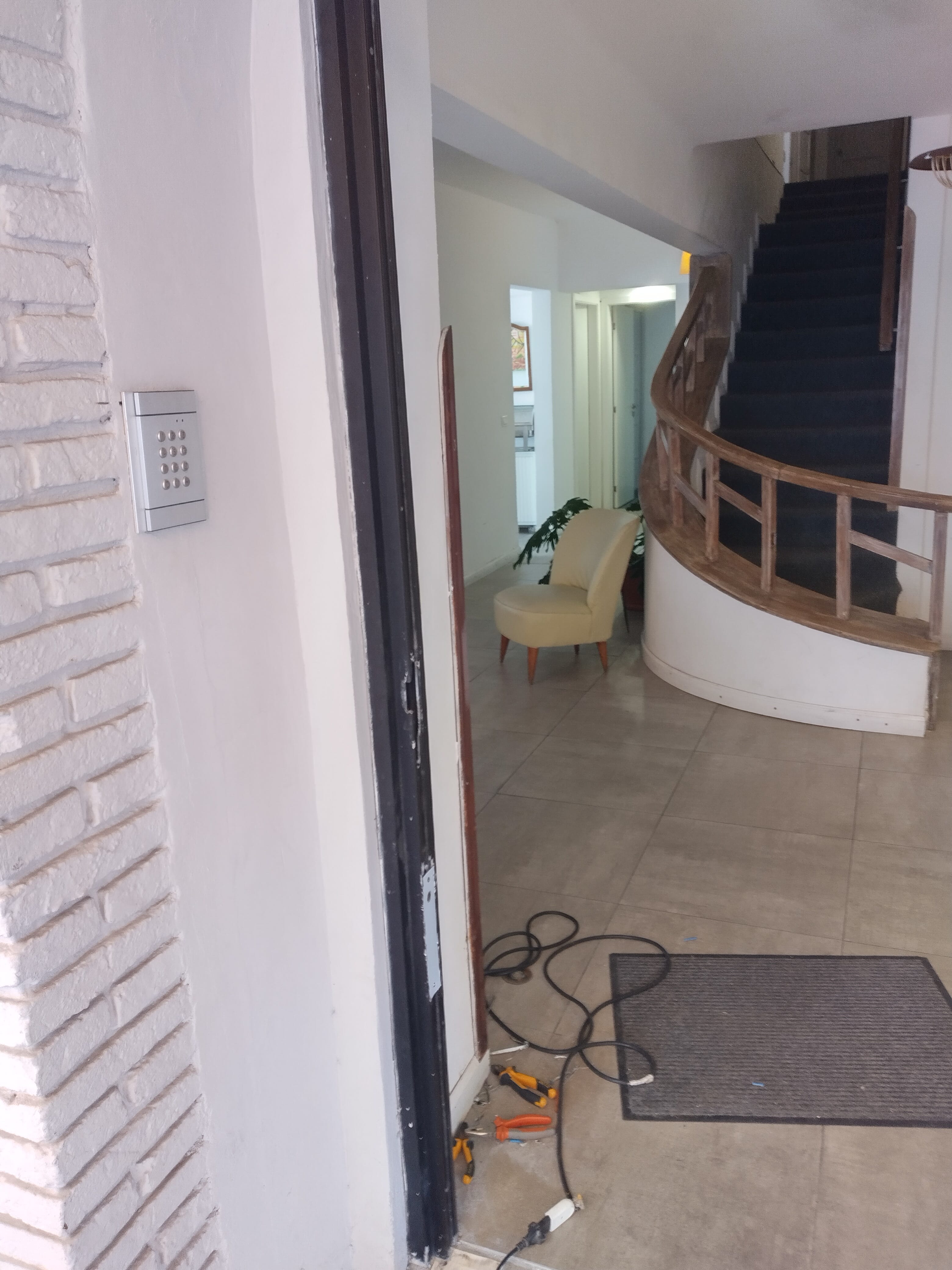 Instalación eléctrica residencial realizada en Piriápolis por técnico calificado